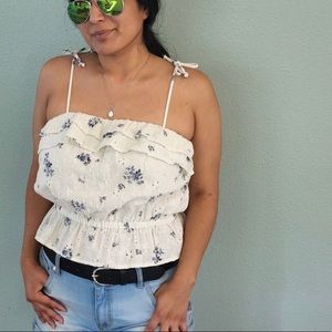 American Eagle✨ puffy embroidery crop top